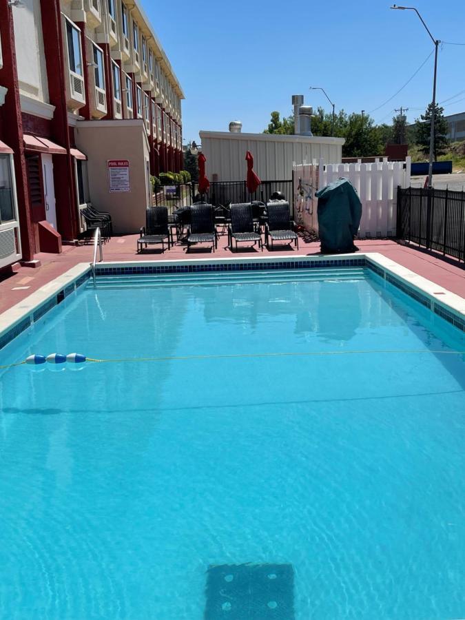 Ramada By Wyndham Oklahoma City Airport North Buitenkant foto