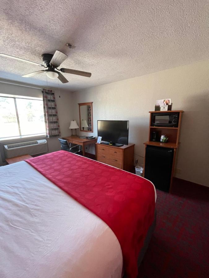 Ramada By Wyndham Oklahoma City Airport North Buitenkant foto