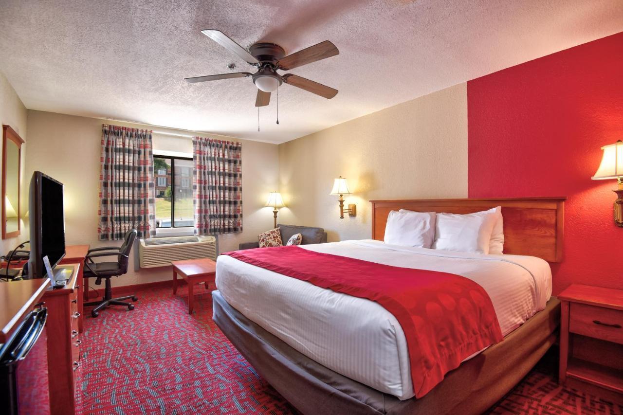 Ramada By Wyndham Oklahoma City Airport North Buitenkant foto