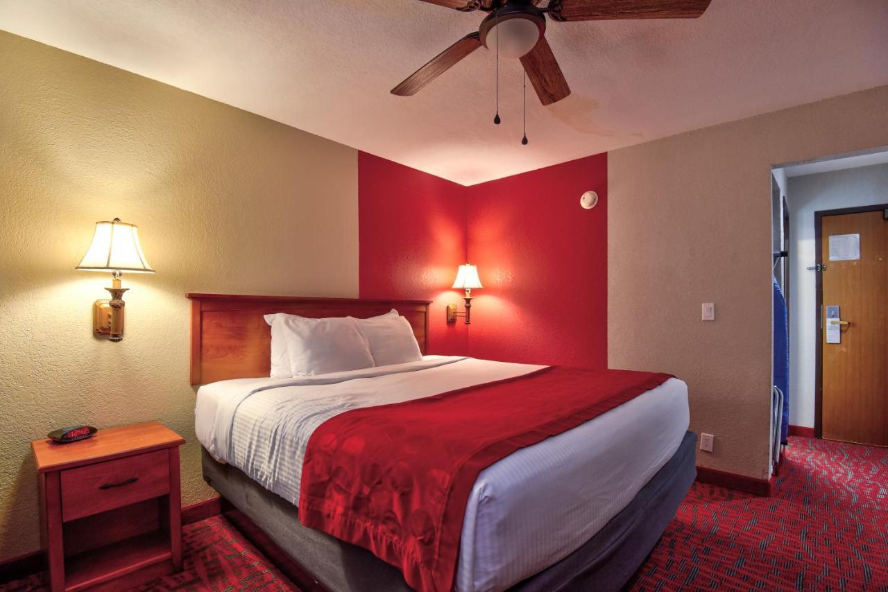 Ramada By Wyndham Oklahoma City Airport North Buitenkant foto