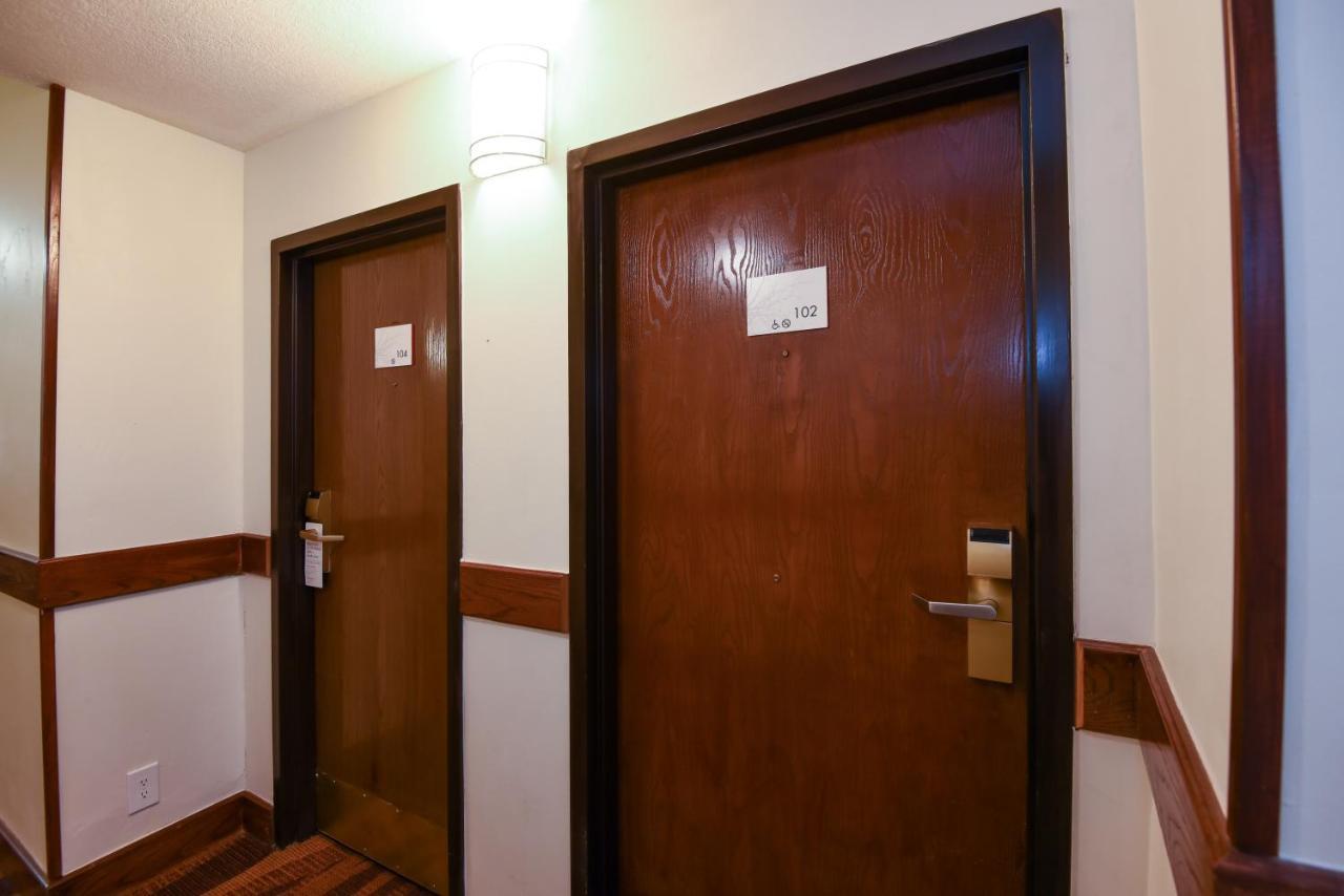 Ramada By Wyndham Oklahoma City Airport North Buitenkant foto