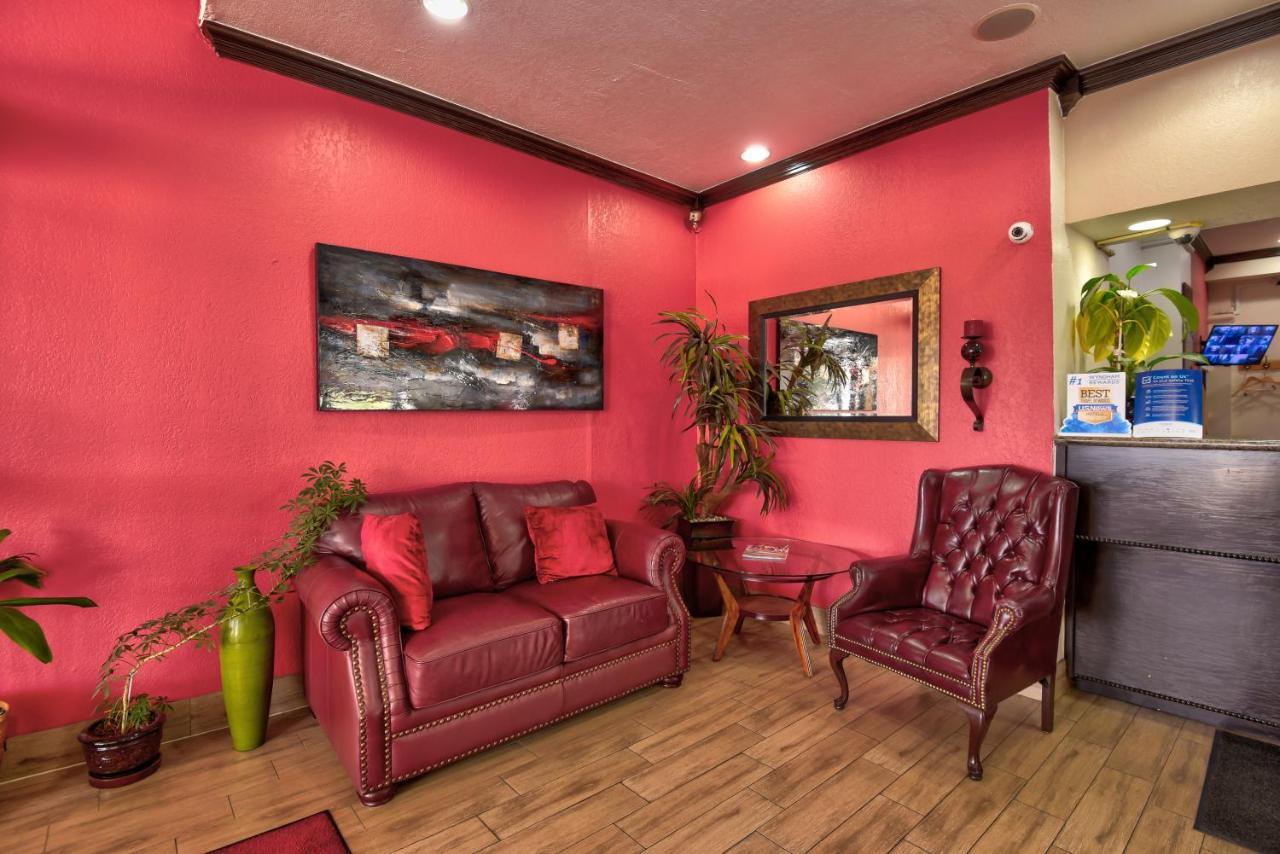 Ramada By Wyndham Oklahoma City Airport North Buitenkant foto