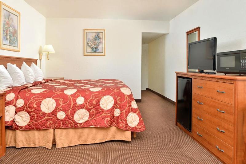 Ramada By Wyndham Oklahoma City Airport North Buitenkant foto